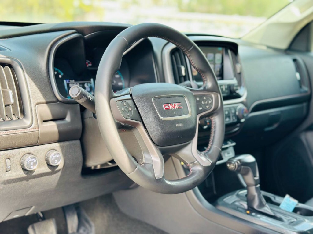 2017 GMC Canyon Image 7