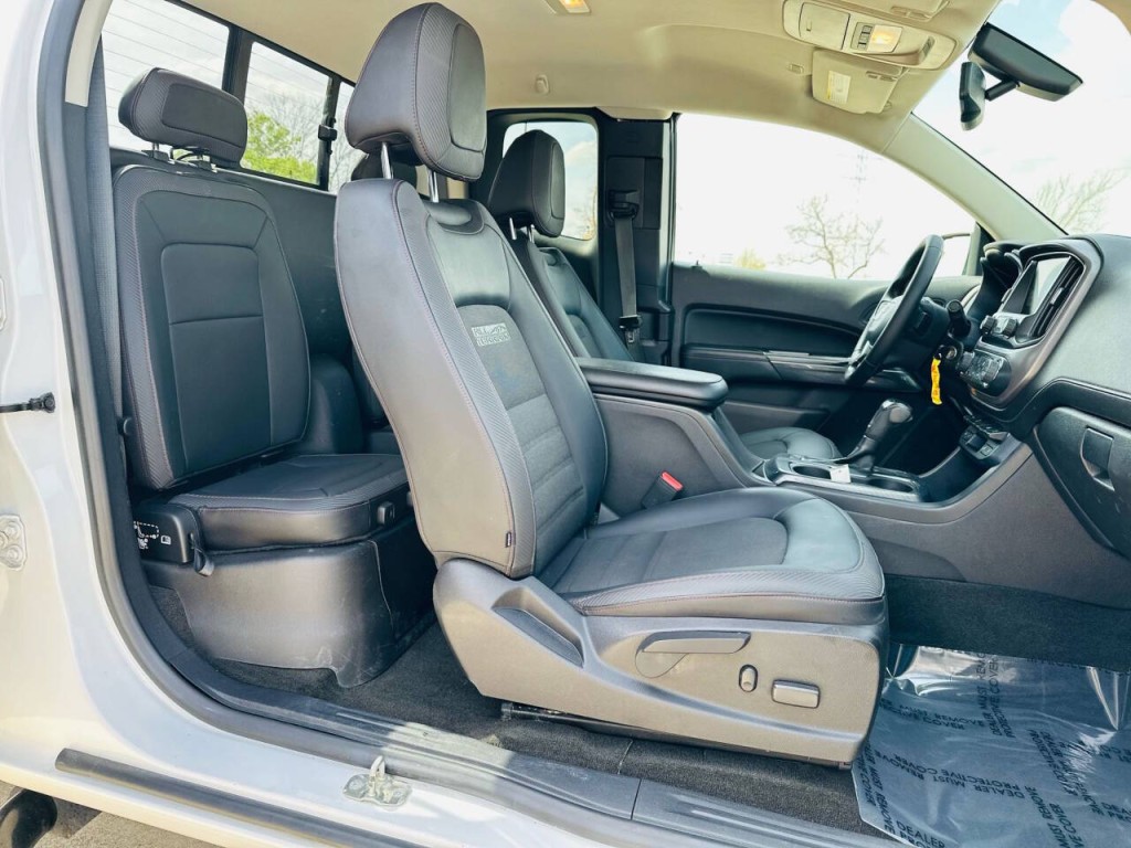 2017 GMC Canyon Image 10