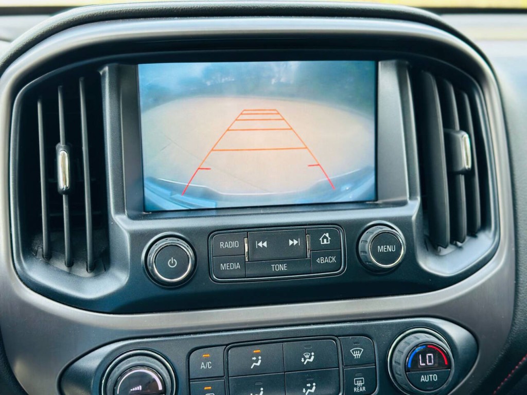 2017 GMC Canyon Image 11