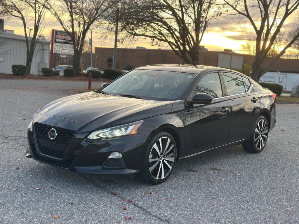 2021 Nissan Altima Image 1