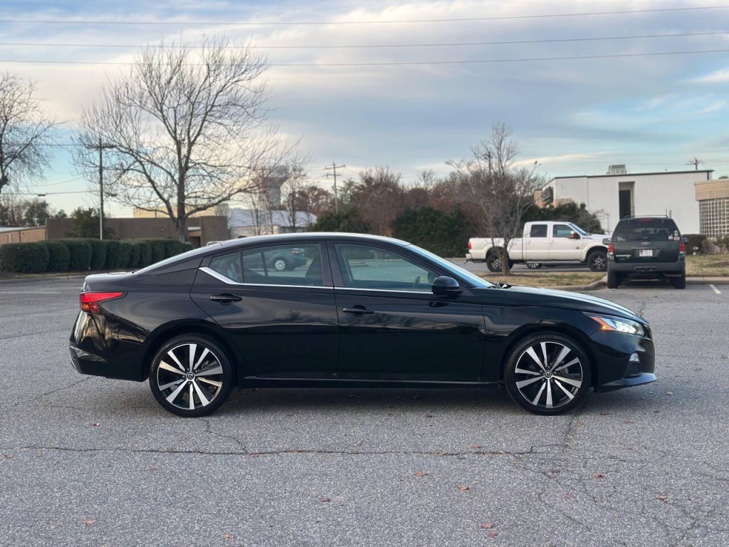 2021 Nissan Altima Image 6