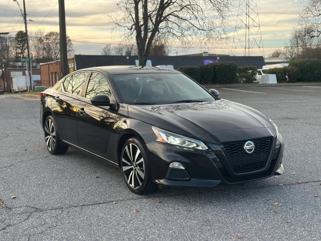 2021 Nissan Altima Image 7