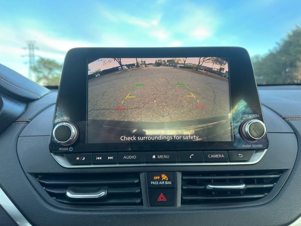 2021 Nissan Altima Image 14