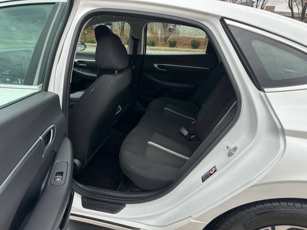 2022 Hyundai Sonata Image 9