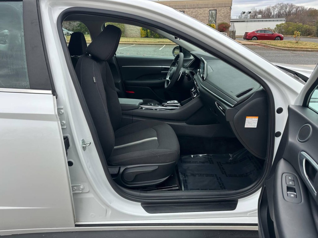 2022 Hyundai Sonata Image 12