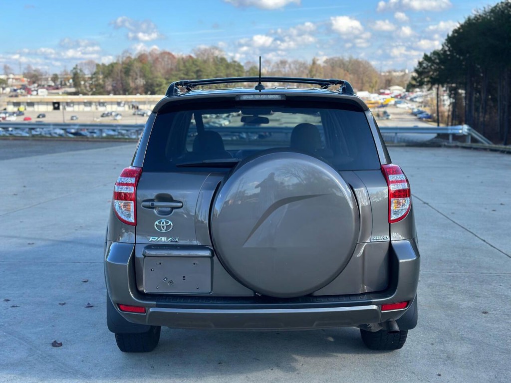 2011 Toyota Rav4 Image 4