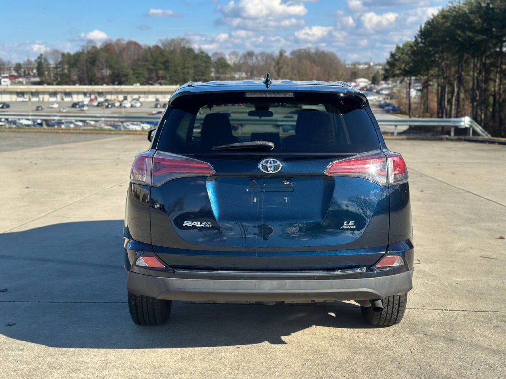 2018 Toyota Rav4 Image 5