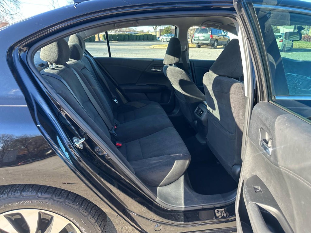 2015 Honda Accord Image 10