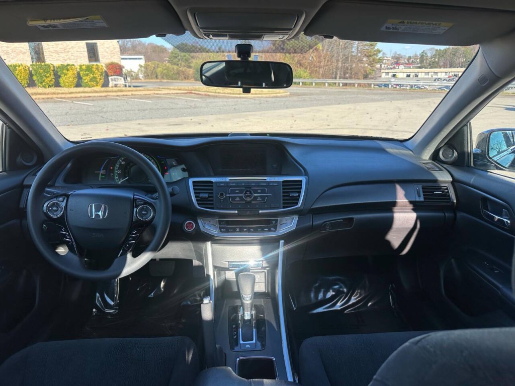 2015 Honda Accord Image 11