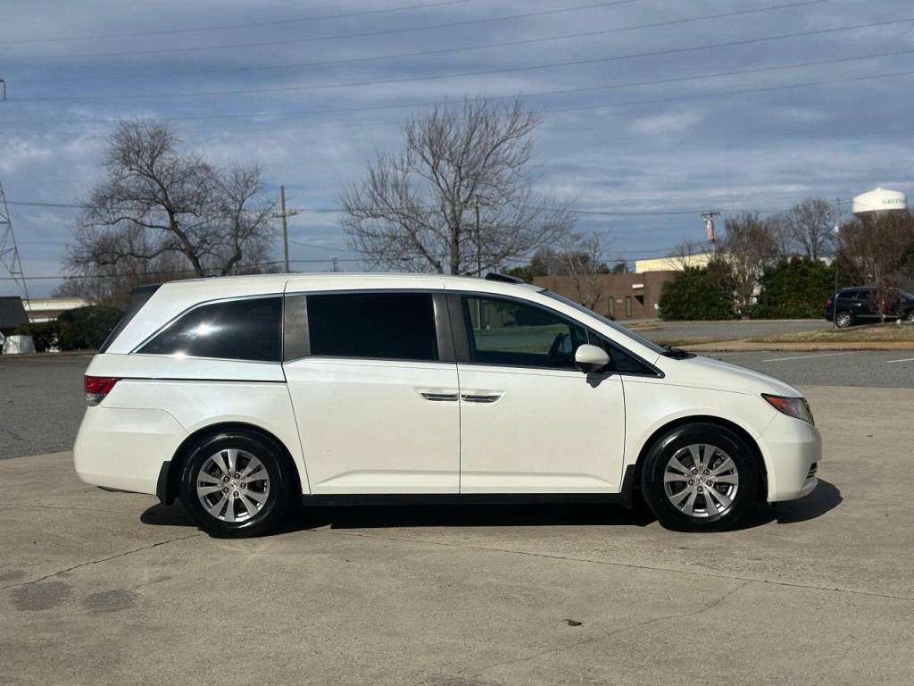 2016 Honda Odyssey Image 6