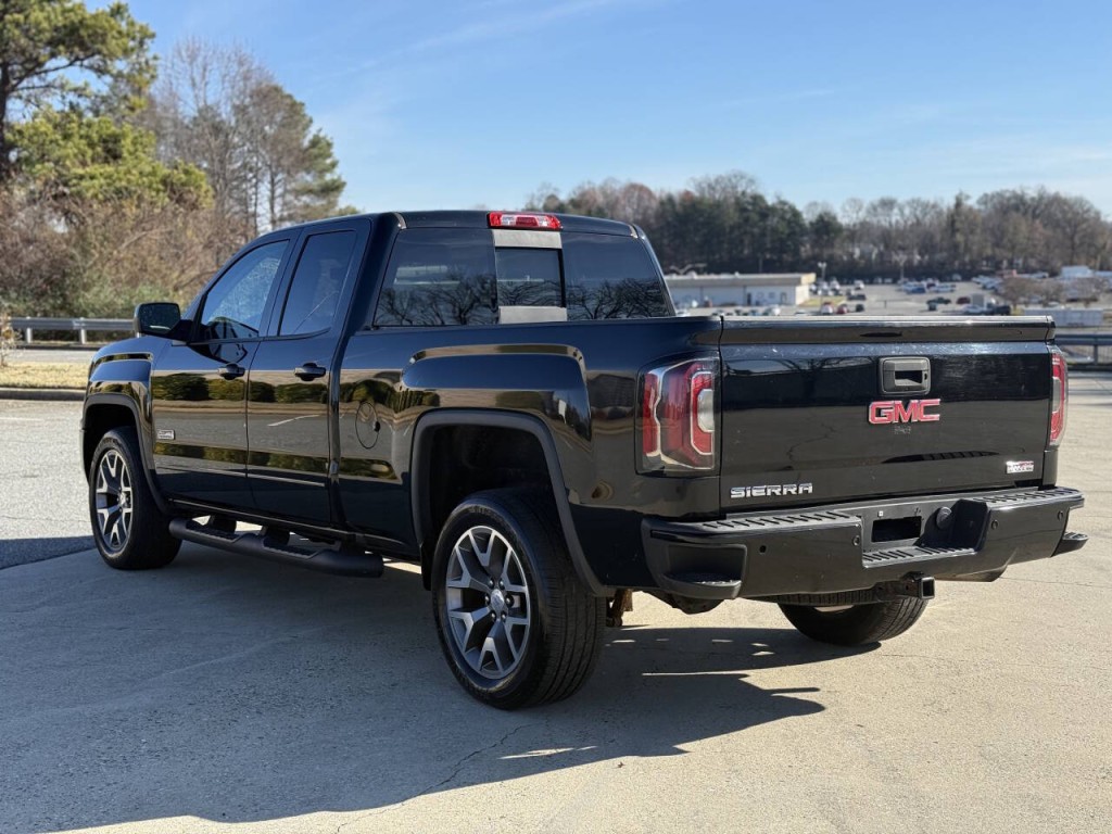 2018 GMC Sierra 1500 Image 3