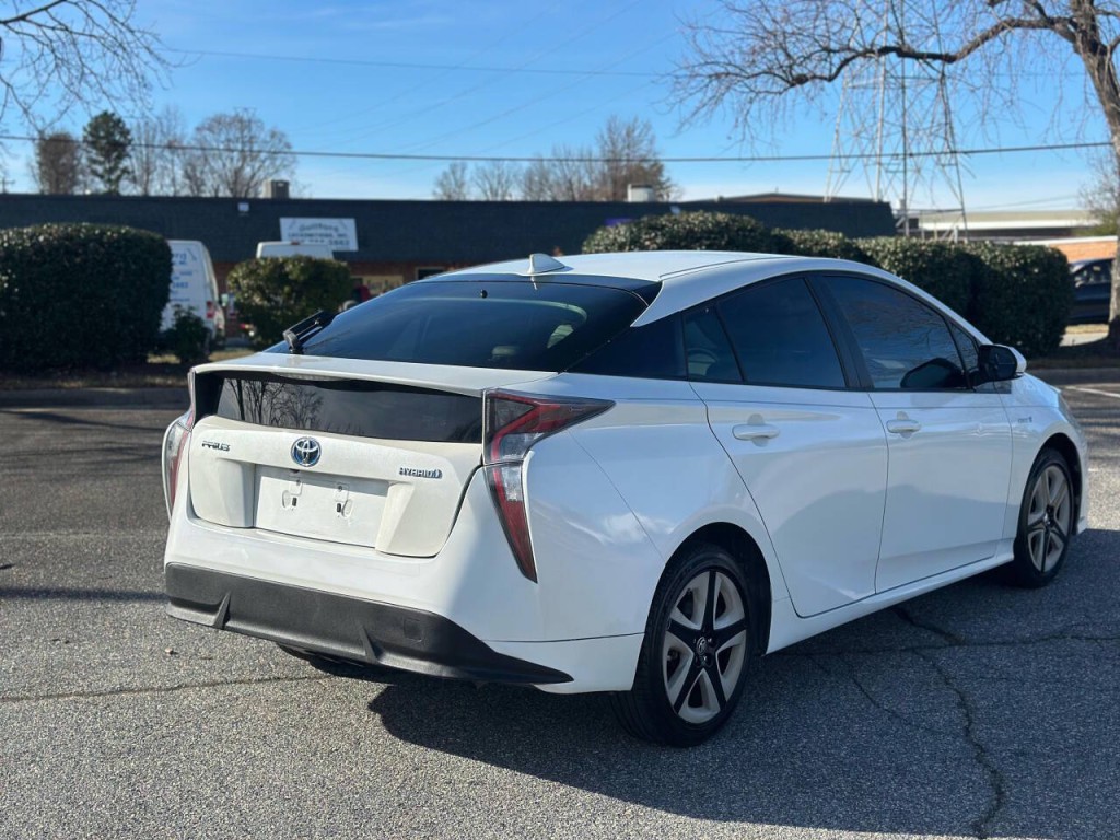 2016 Toyota Prius Image 5