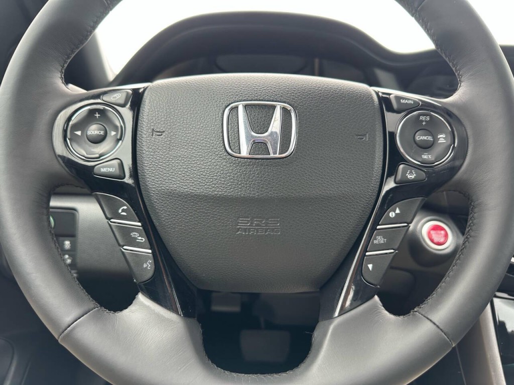 2016 Honda Accord Image 11