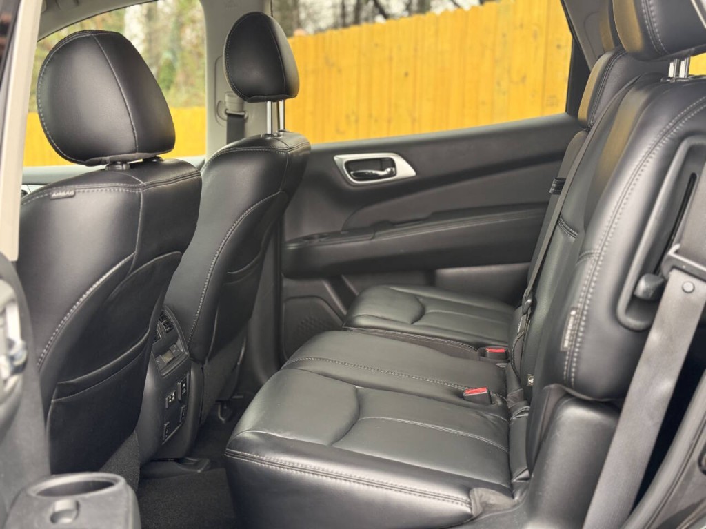 2020 Nissan Pathfinder Image 9