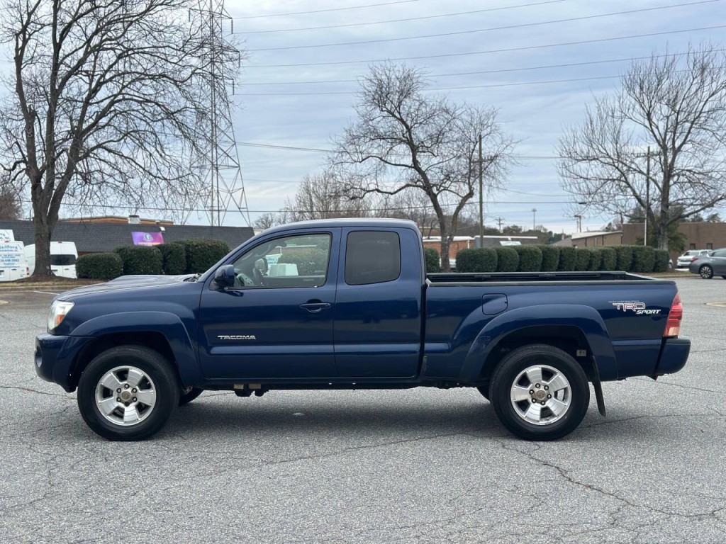 2007 Toyota Tacoma Image 2