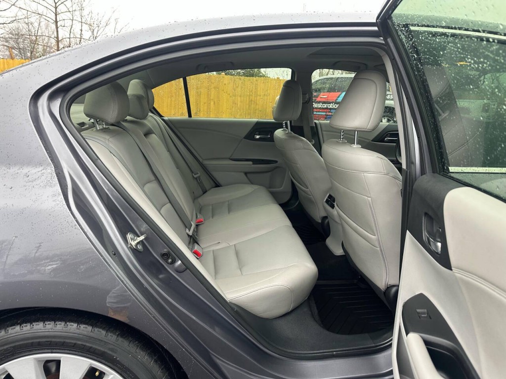 2015 Honda Accord Image 10