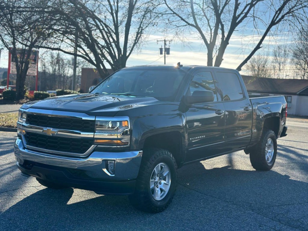 2018 Chevrolet Silverado 1500 Image 1