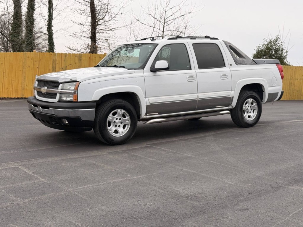 2006 Chevrolet Avalanche Image 1