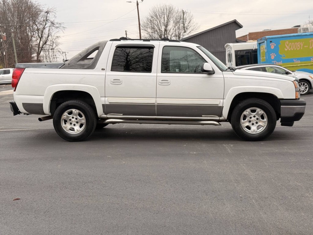 2006 Chevrolet Avalanche Image 6