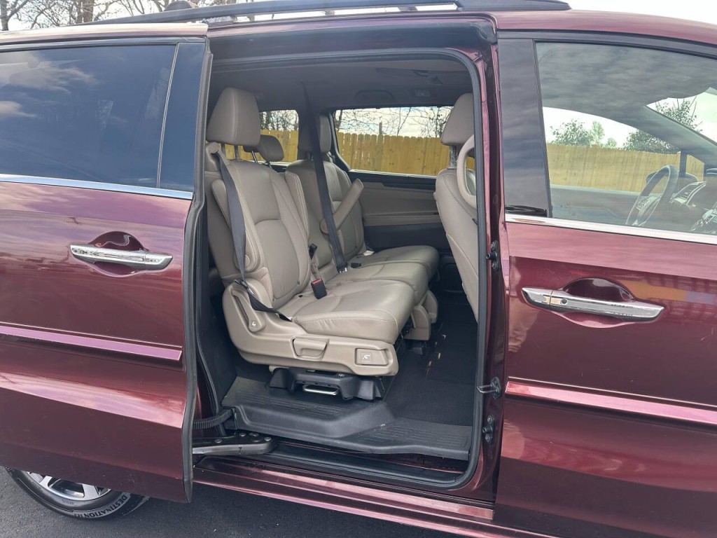 2018 Honda Odyssey Image 11
