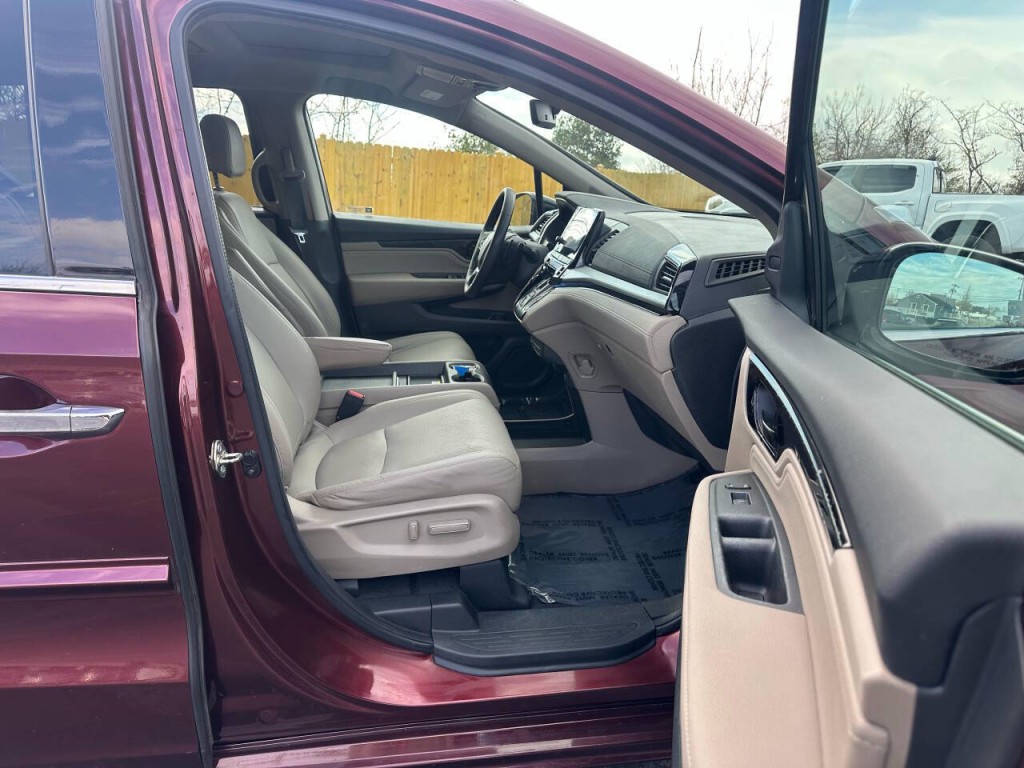 2018 Honda Odyssey Image 12