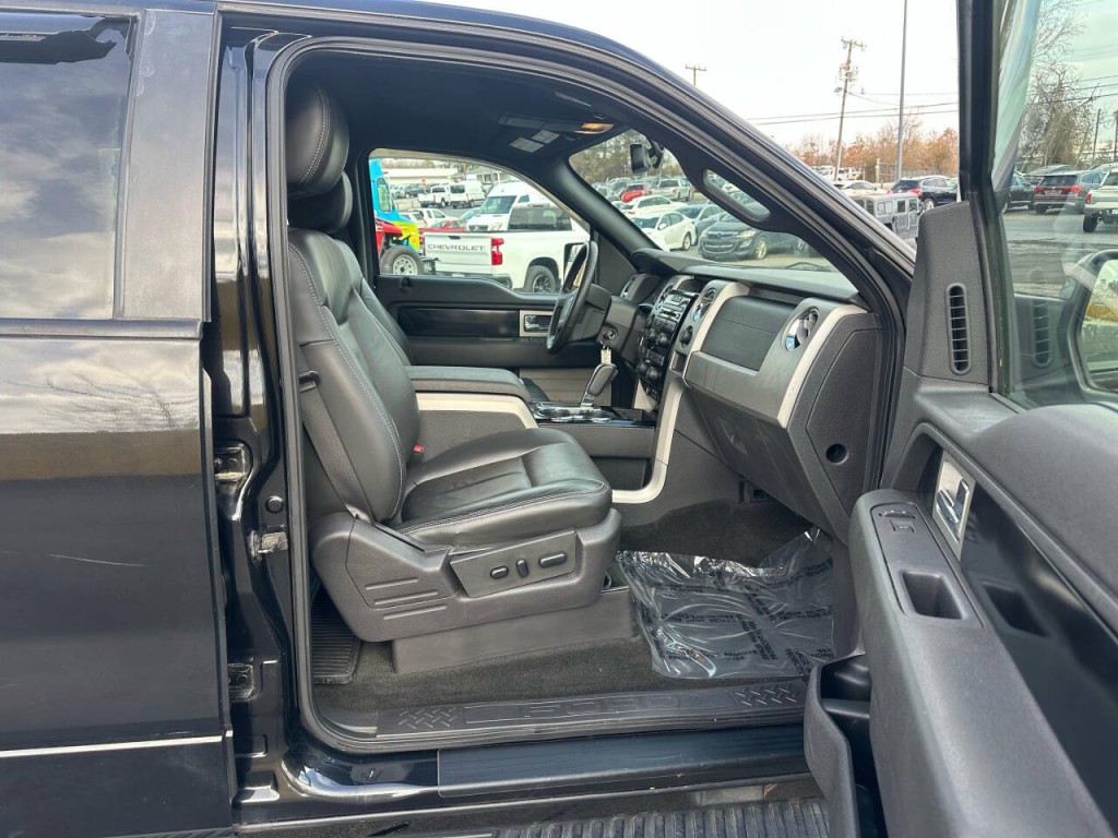 2011 Ford F-150 Image 12