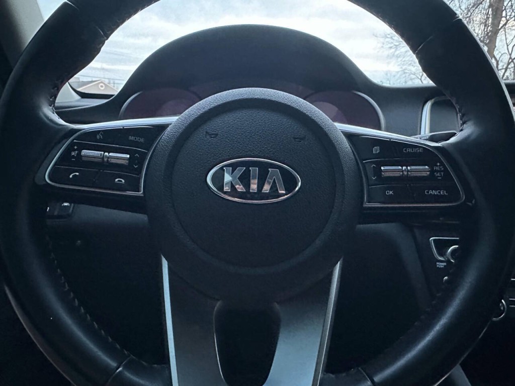 2020 Kia Optima Image 12