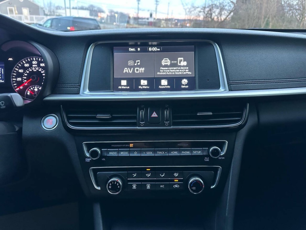 2020 Kia Optima Image 13