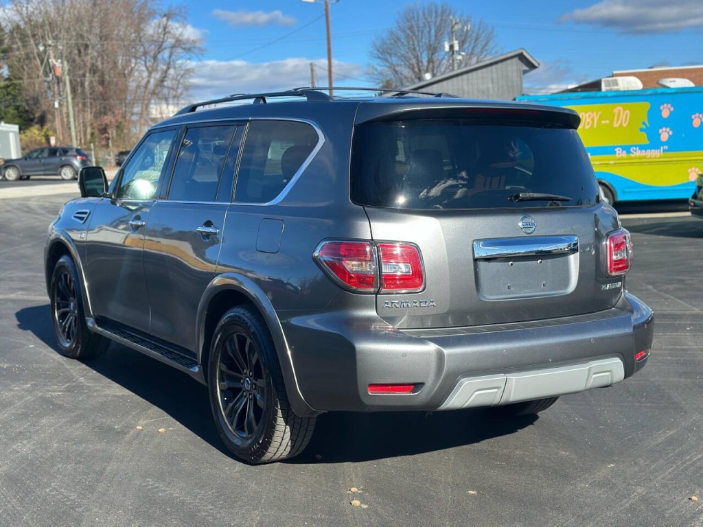 2017 Nissan Armada Image 3