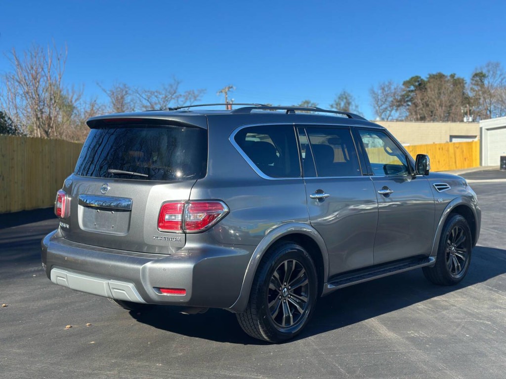 2017 Nissan Armada Image 5