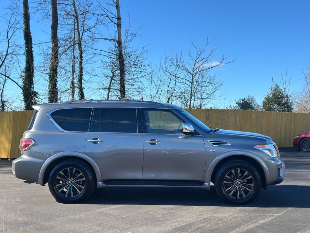 2017 Nissan Armada Image 6
