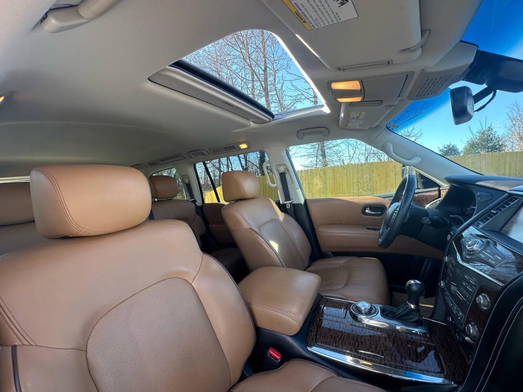 2017 Nissan Armada Image 12