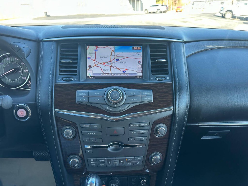 2017 Nissan Armada Image 17