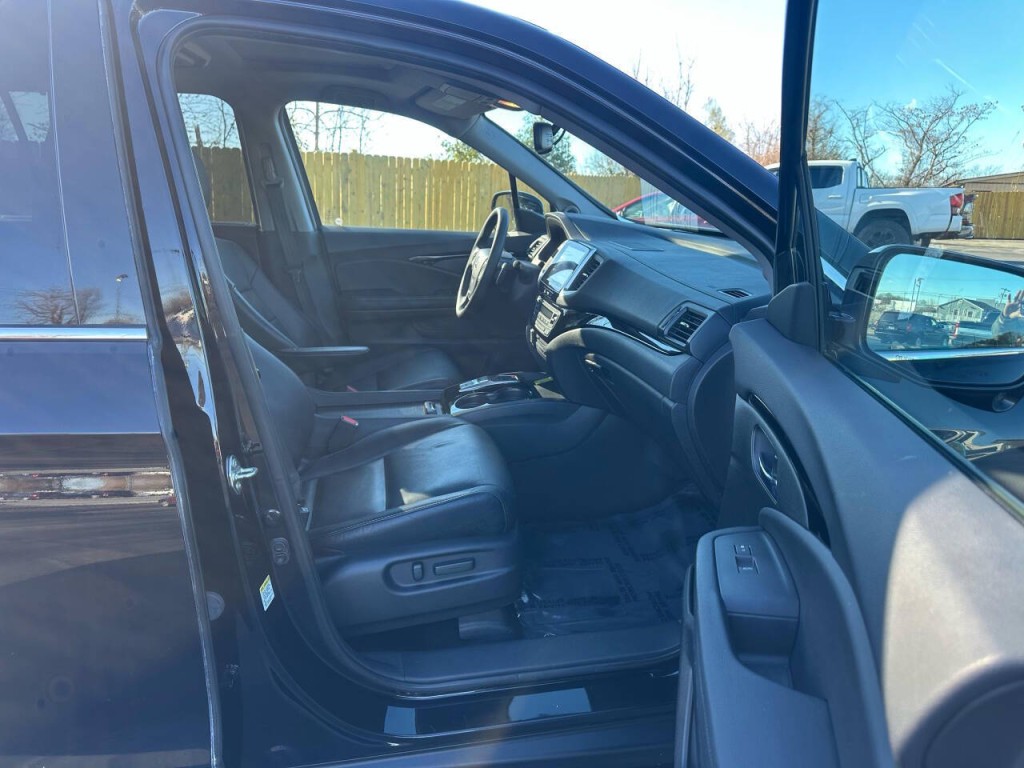 2016 Honda Pilot Image 12