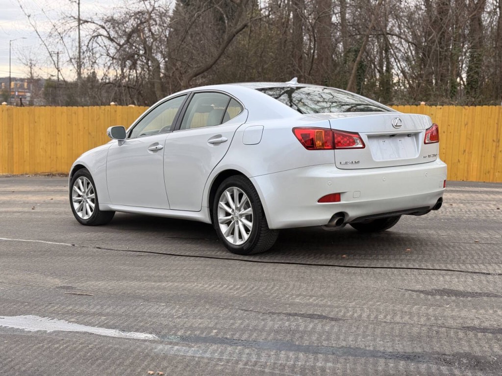 2009 Lexus IS 250 Image 3