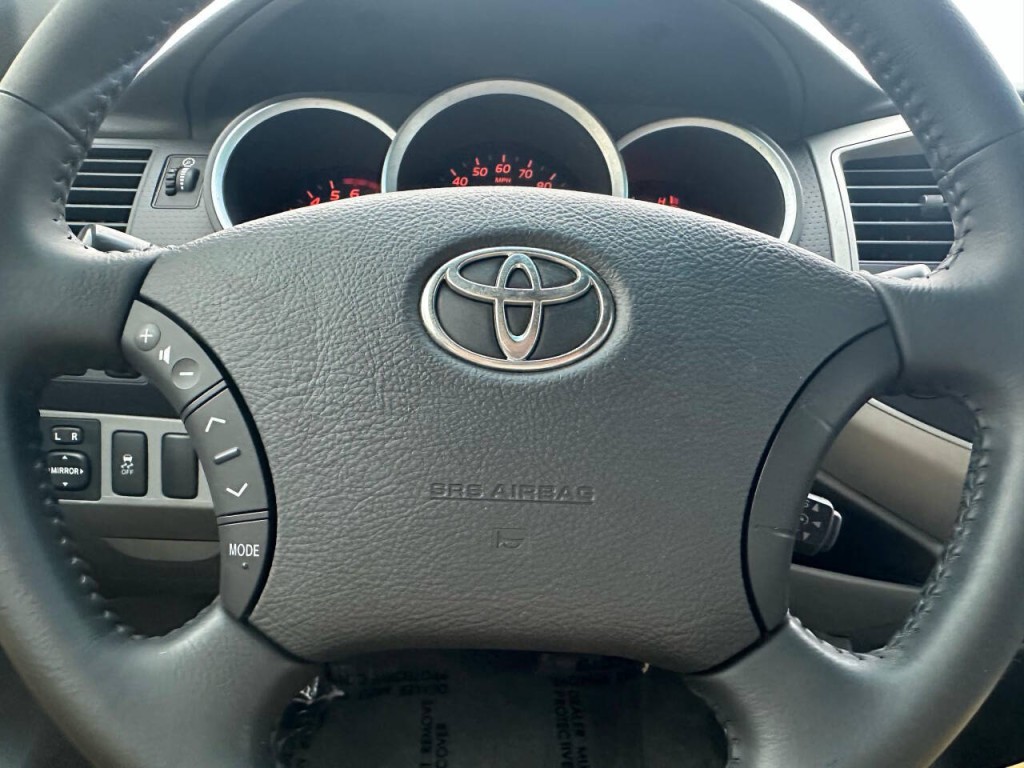 2010 Toyota Tacoma Image 14