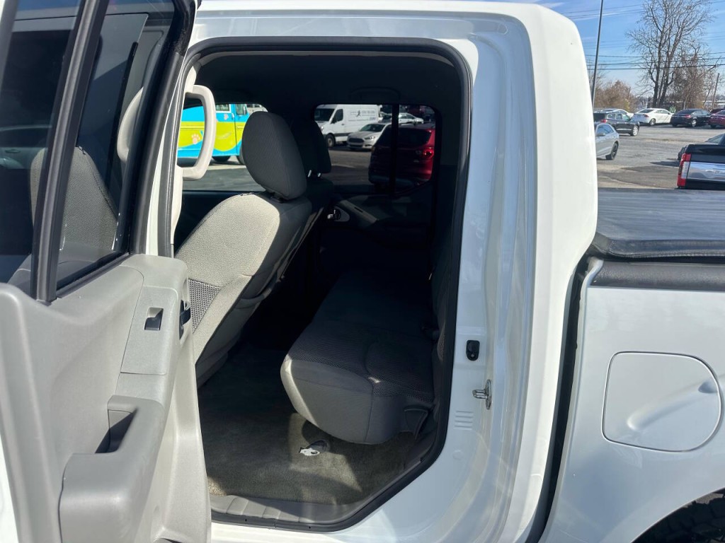 2018 Nissan Frontier Image 9