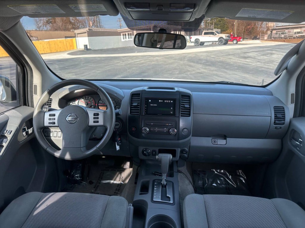 2018 Nissan Frontier Image 11