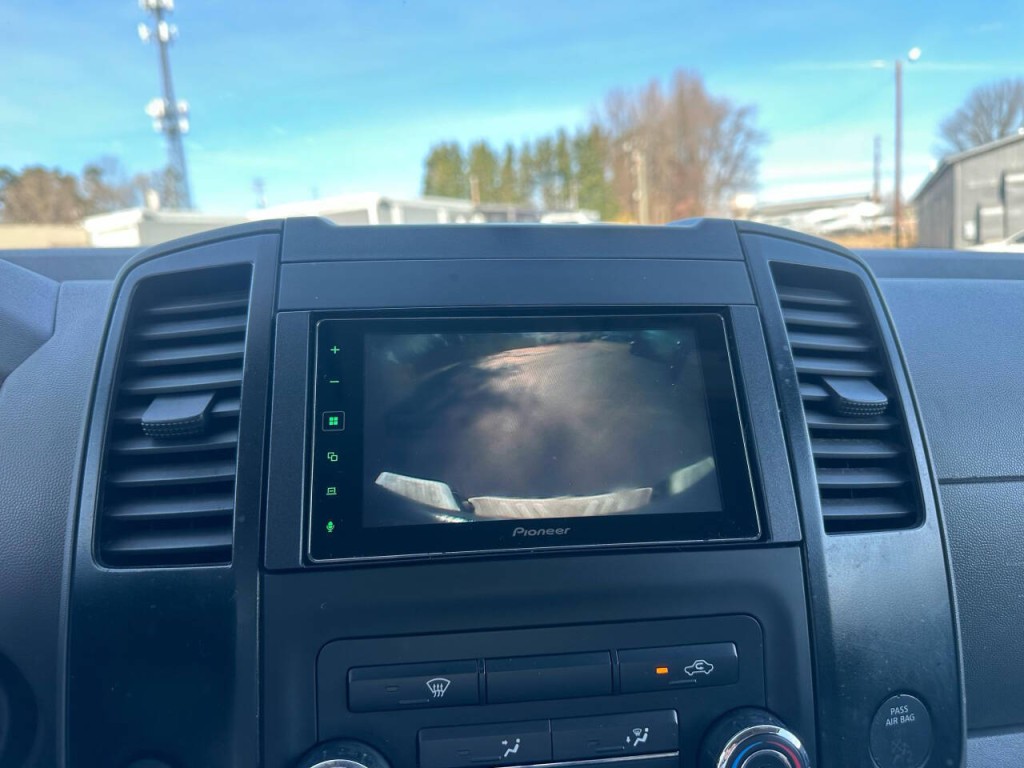 2018 Nissan Frontier Image 15