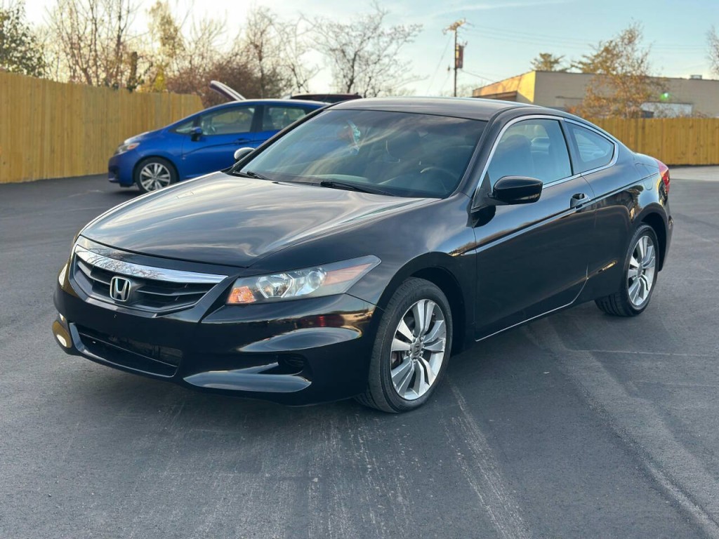 2012 Honda Accord Image 1