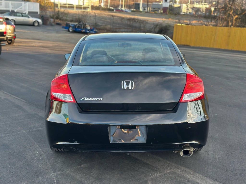 2012 Honda Accord Image 4