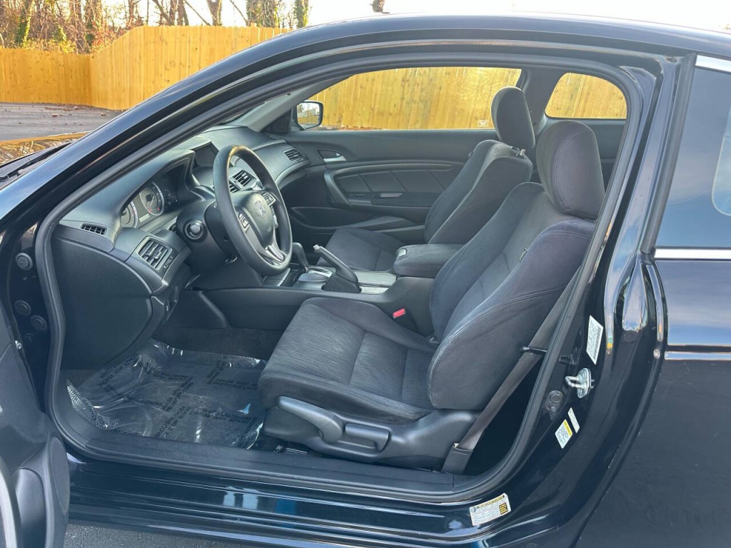 2012 Honda Accord Image 8