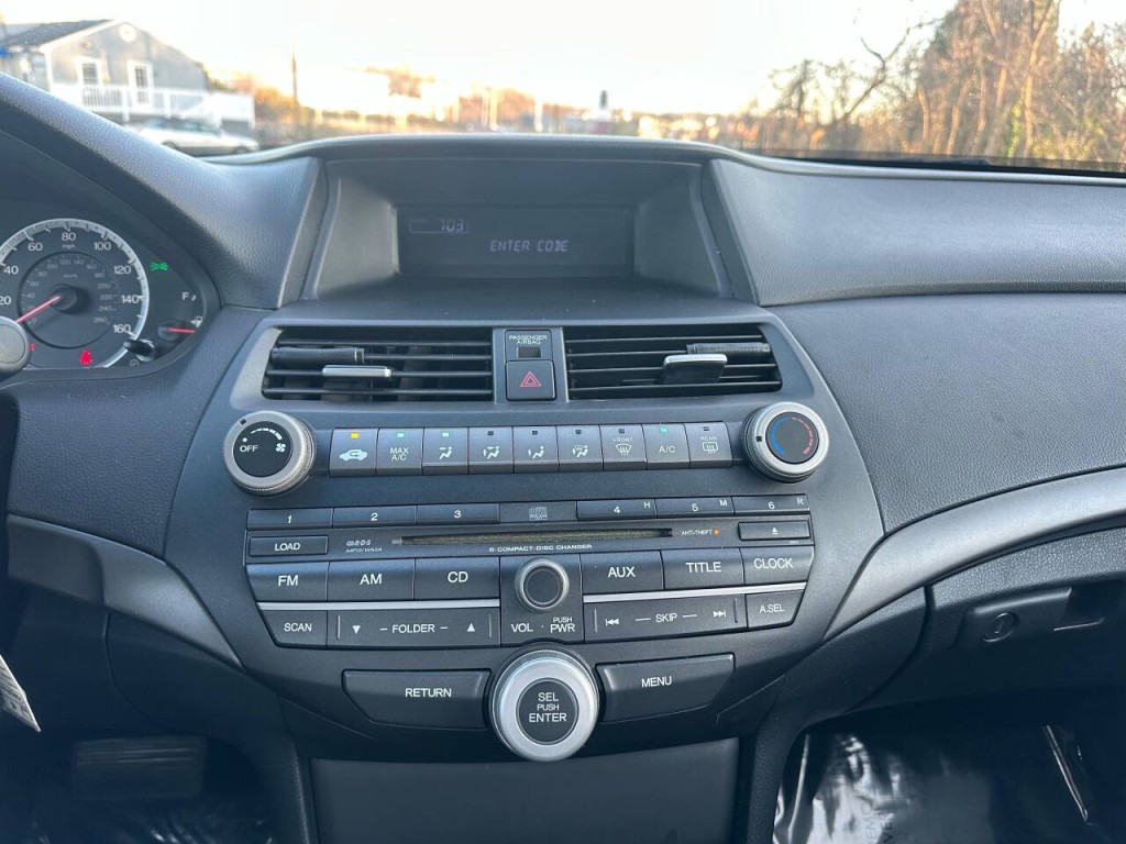 2012 Honda Accord Image 11