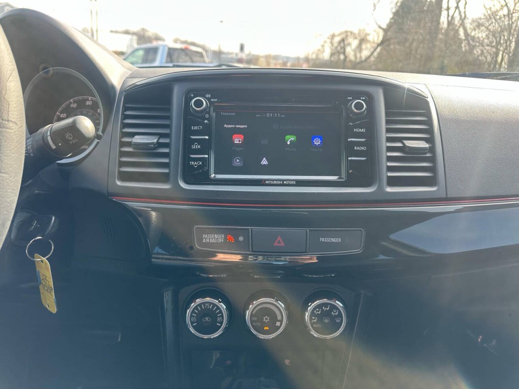 2017 Mitsubishi Lancer Image 13