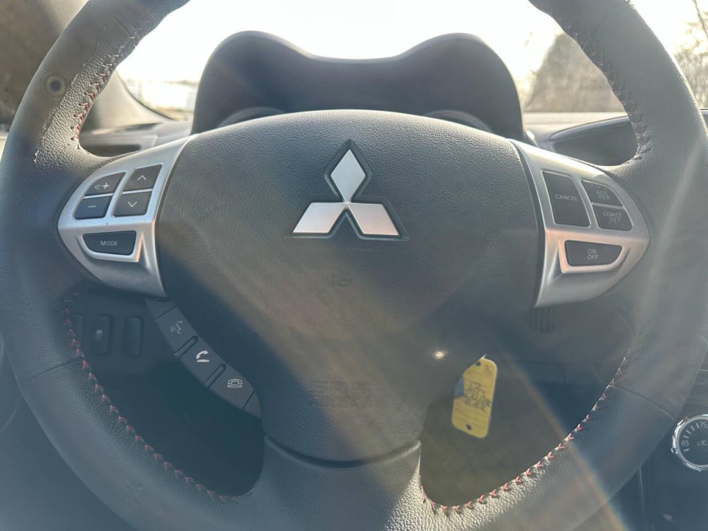 2017 Mitsubishi Lancer Image 14