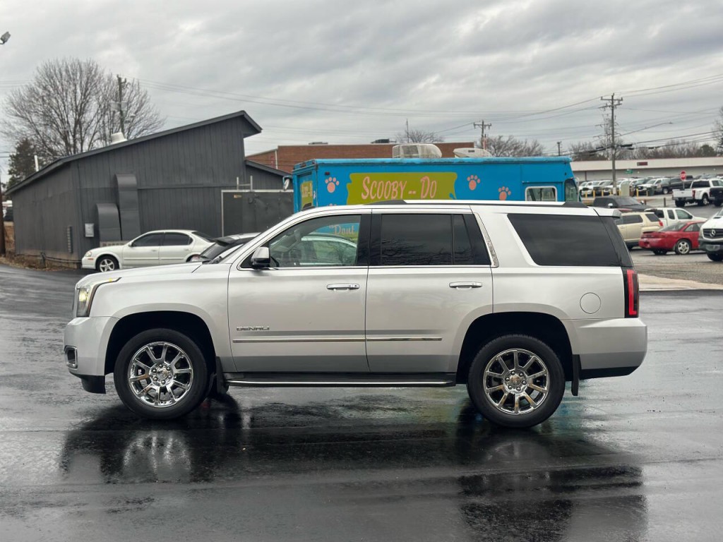 2015 GMC Yukon Image 2