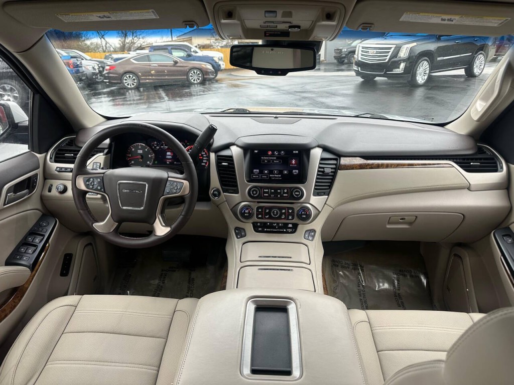 2015 GMC Yukon Image 12