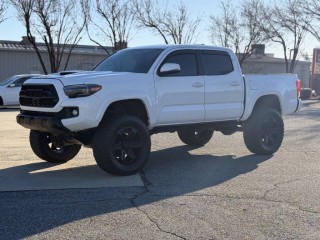 Image for 2016 Toyota Tacoma TRD Sport Double Cab 5.0 ft SB 6M ID: 7081775