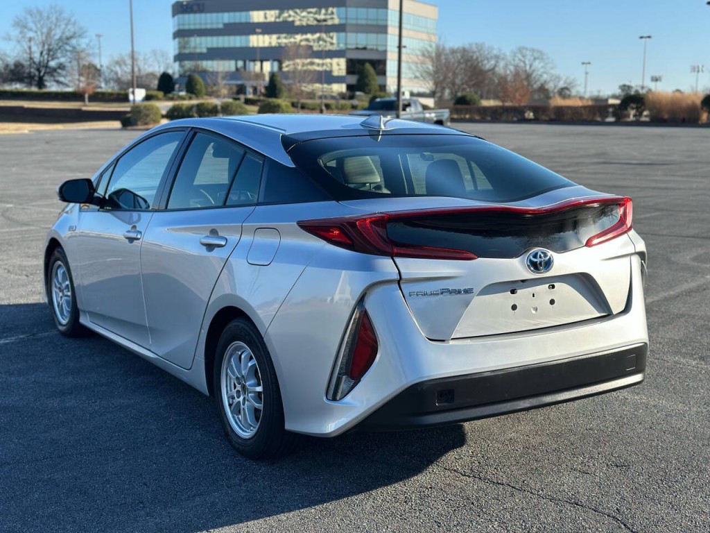2017 Toyota Prius Image 3