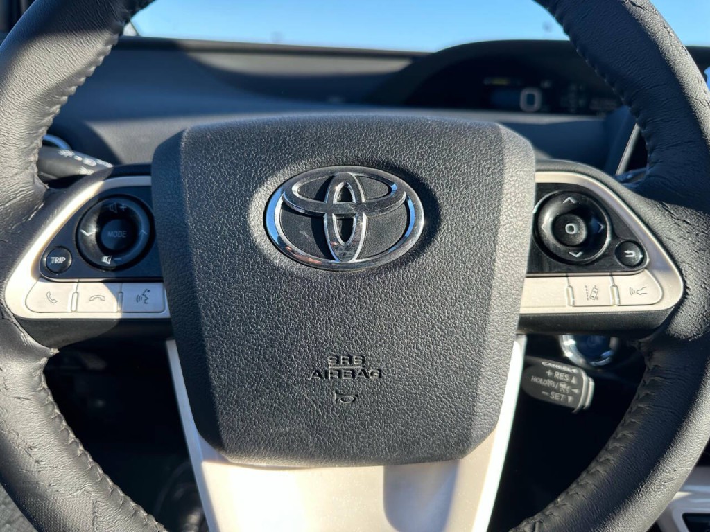 2017 Toyota Prius Image 15